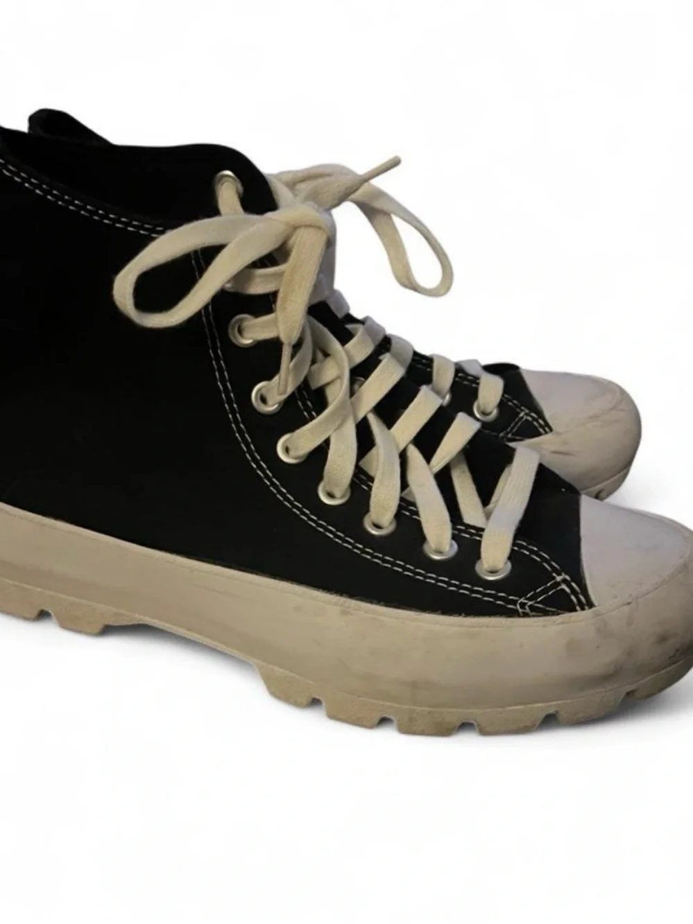 Womens sz 9.5 High Top Black Converse Chuck Taylor All Star Lugged Hi
